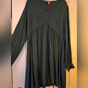 Forrest green long sleeve dres from Knox Rose.